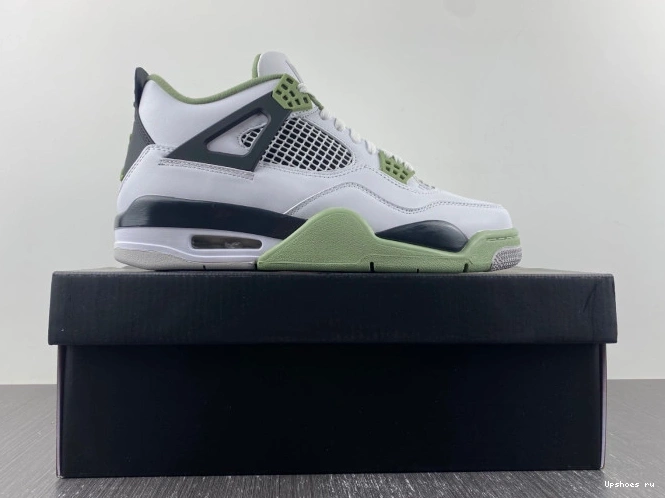 4 Retro Jordan Seafoam AQ9129-103 0204